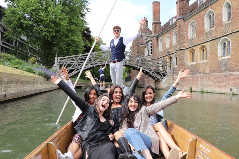 cambridge bus and punting tour